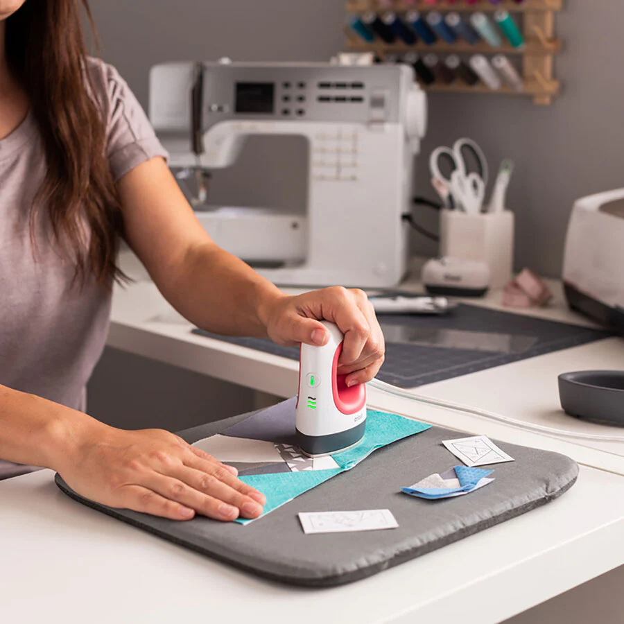 Cricut EasyPress Mini Heat Press - Image 9