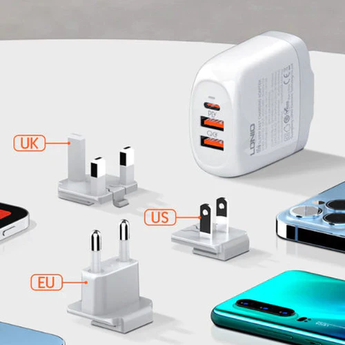 LDNIO A3511Q 65W GaN Super Fast Charger with Lightning Cable - Image 3